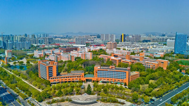 线路板钻孔流程解析：关键参数与工艺要点